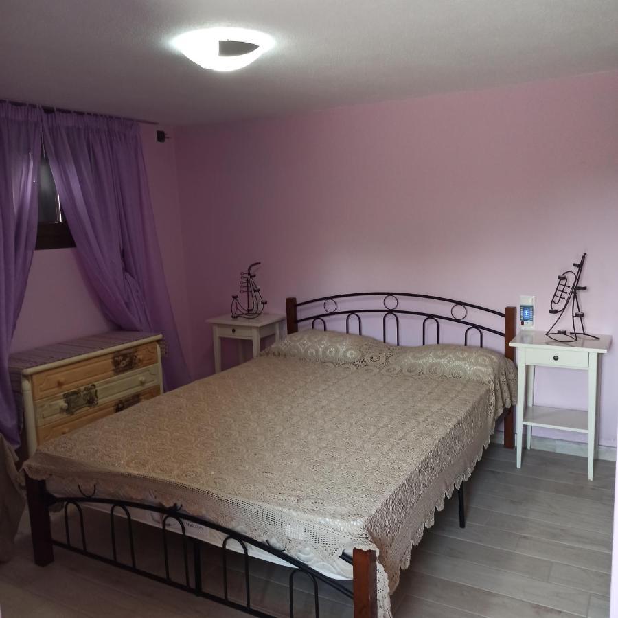 Εξοχική Κατοικία - Cottage Τίνα Líri Dış mekan fotoğraf